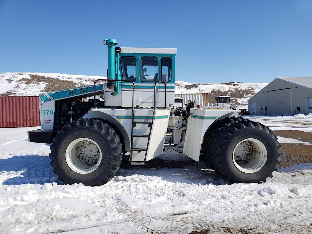 Big Bud 370 tractor | Tractor Library