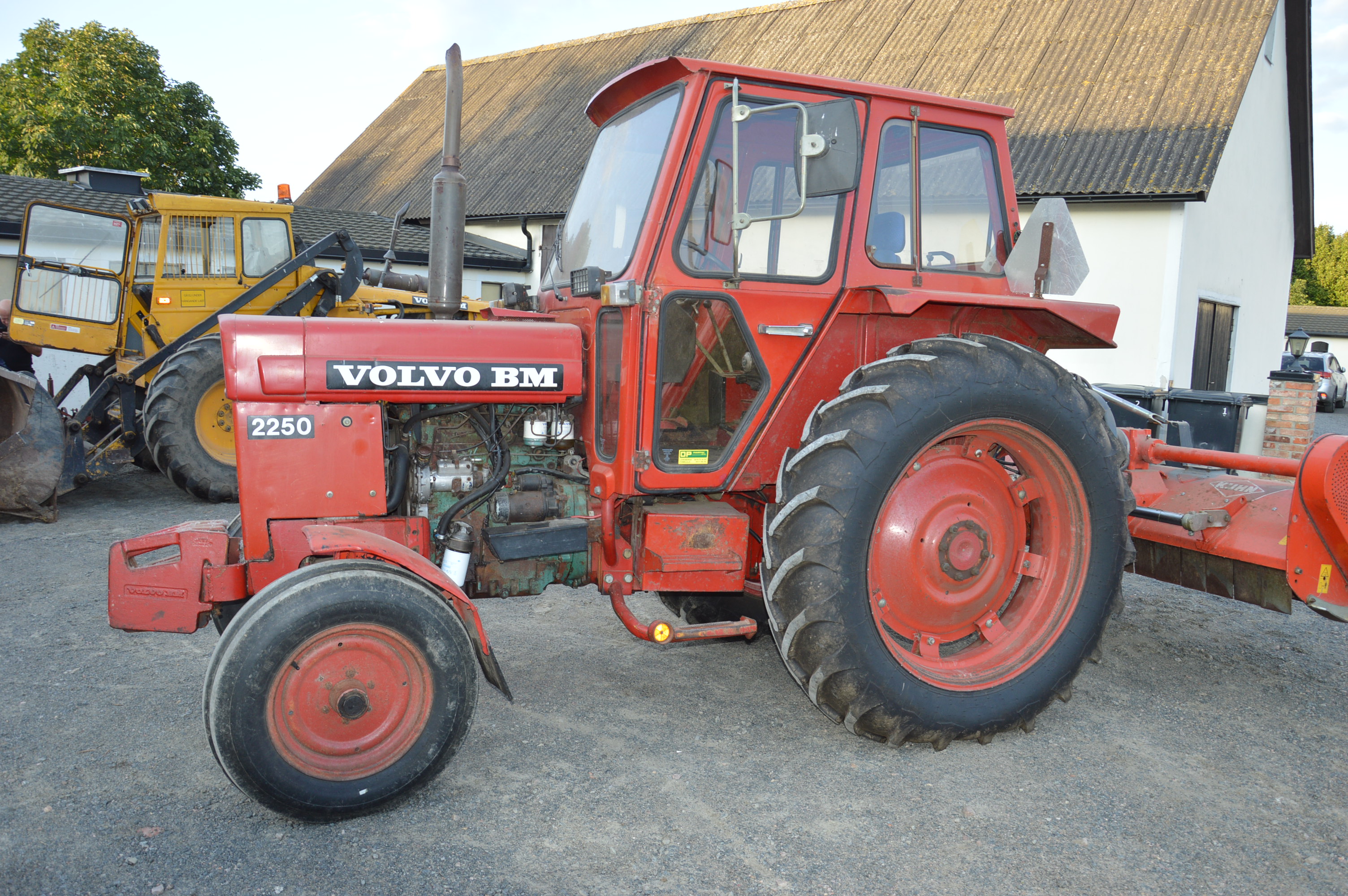 volvo-2250-tractor-tractor-library