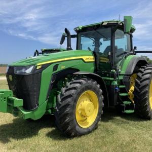 John Deere 8R 250 tractor - image #4