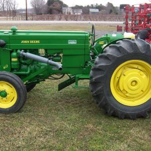 John Deere 40 tractor - image #4