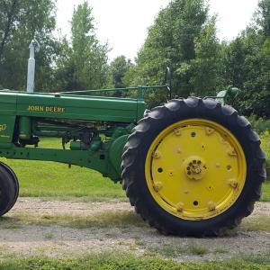 John Deere 50 tractor - image #2