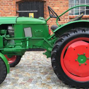 Deutz D 15 tractor - image #1