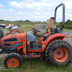 Kioti CK25 tractor - image #1