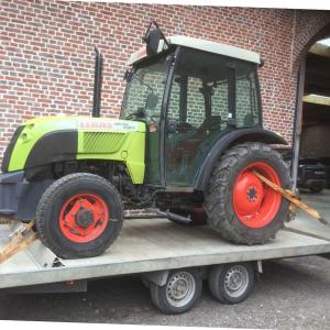 Claas Nectis 227 tractor - image #2