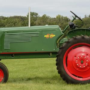 Oliver 60 tractor - image #4