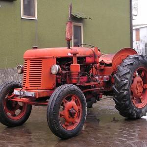 David Brown 30 tractor - image #2