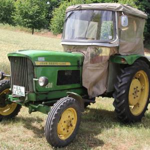 Lanz 200 tractor - image #2