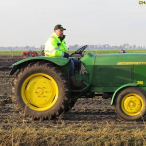 Lanz 300 tractor - image #1