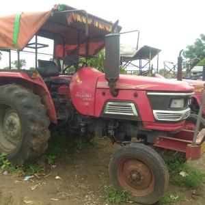 Mahindra 445 tractor - image #1