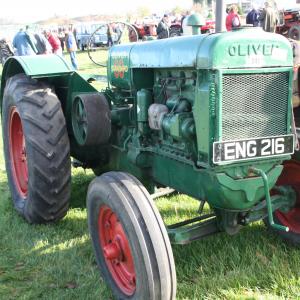 Oliver 80 tractor - image #3