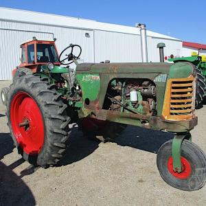 Oliver 660 tractor - image #4