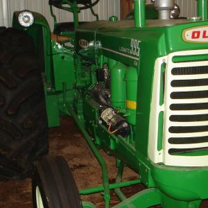 Oliver 995 tractor - image #3