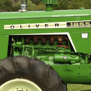 Oliver 1855 tractor - image #2