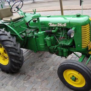 Zetor 25A tractor - image #2