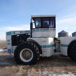 Big Bud 360/30 tractor - image #1