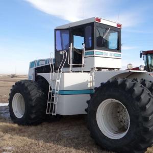 Big Bud 360/30 tractor - image #3