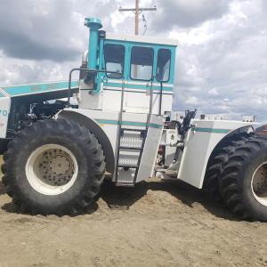 Big Bud 370 tractor - image #2