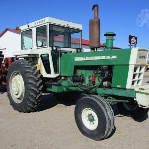 Oliver G1355 tractor - image #3