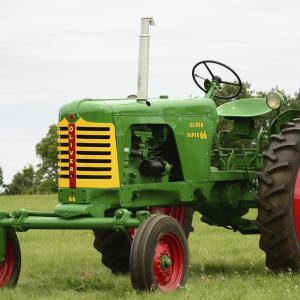 Oliver Super 66 tractor - image #2