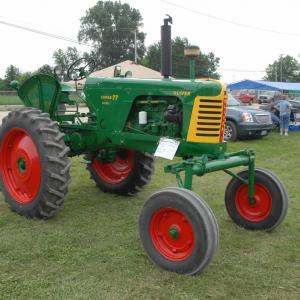 Oliver Super 77 tractor - image #2