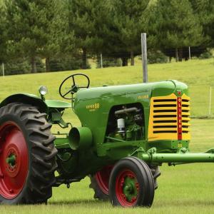 Oliver Super 88 tractor - image #2