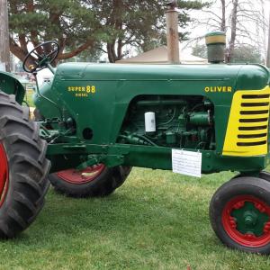 Oliver Super 88 tractor - image #3