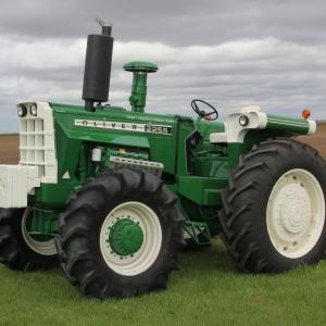 Oliver 2255 tractor - image #3