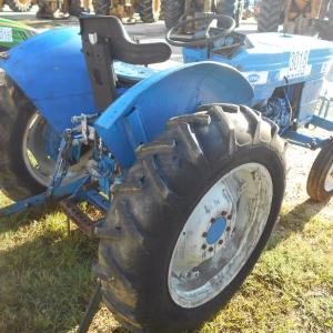 Long Agribusiness 310 tractor - image #2