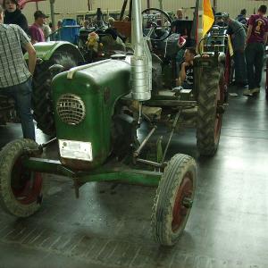 Stihl 144 tractor - image #2
