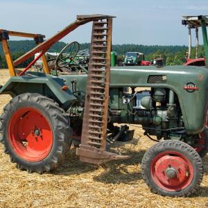 Stihl 381 tractor - image #1