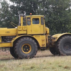 Kirovets K-701 tractor - image #3