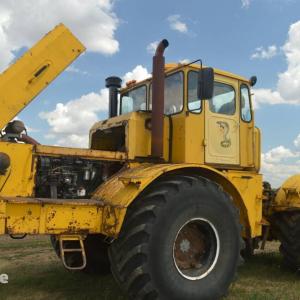 Kirovets K-701 tractor - image #1