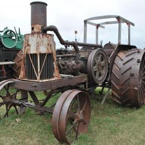 Avery 20-35 tractor - image #2
