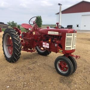 Farmall 230 tractor - image #1