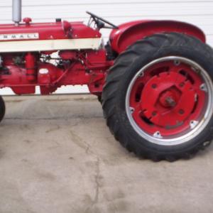 Farmall 240 tractor - image #3