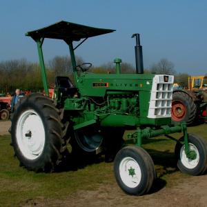 Oliver 1650 tractor - image #2