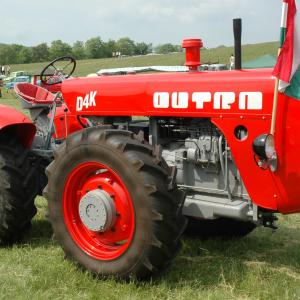 Dutra D4K-A tractor - image #4