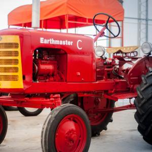 Earthmaster C tractor - image #5