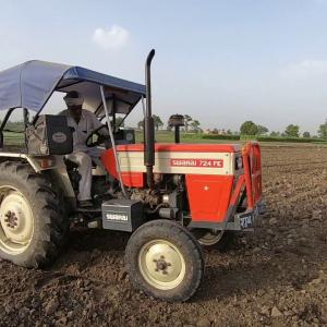 Swaraj 724FE tractor - image #1
